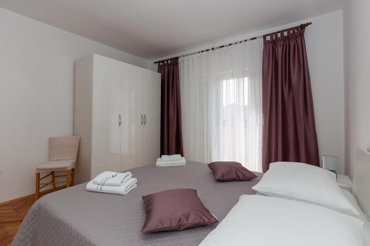 Apartments Tolic Биоград на Мору Екстериор снимка